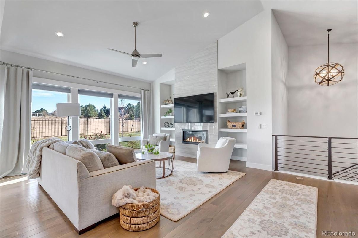 Fireplace, Interior, Living room, Pendant Lights, Recessed Lighting, Wood Texture Flooring