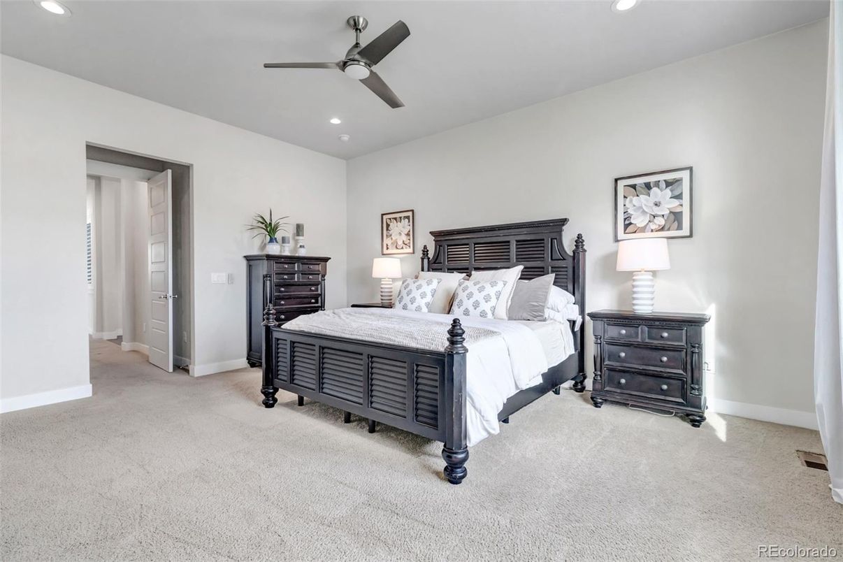 Bedroom, Interior, Recessed Lighting