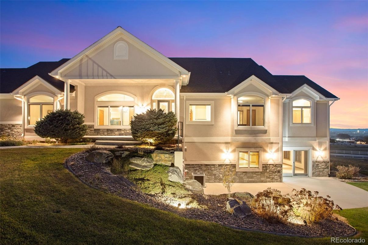 Exterior, Facade, American Craftsman