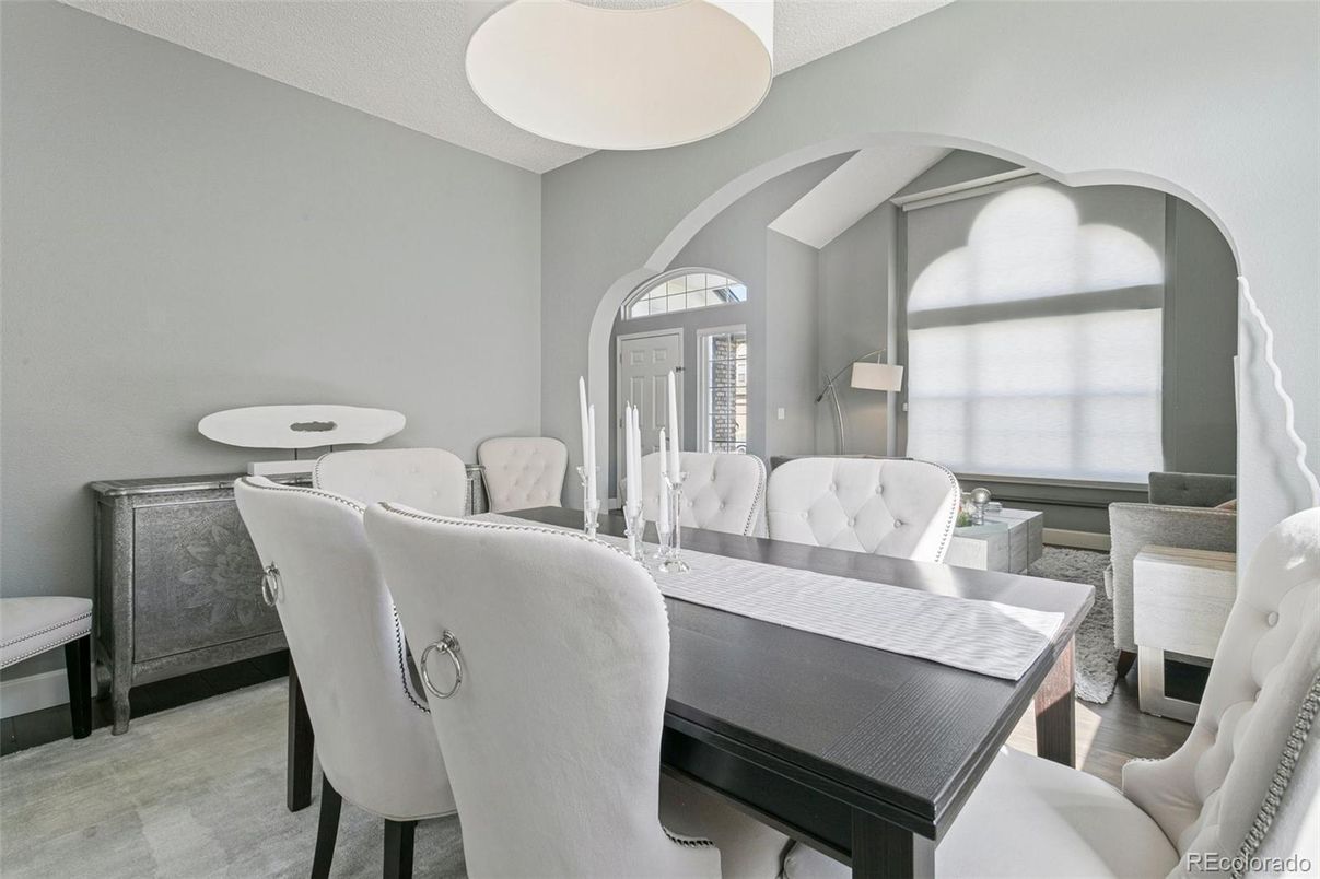 Dining room, Interior