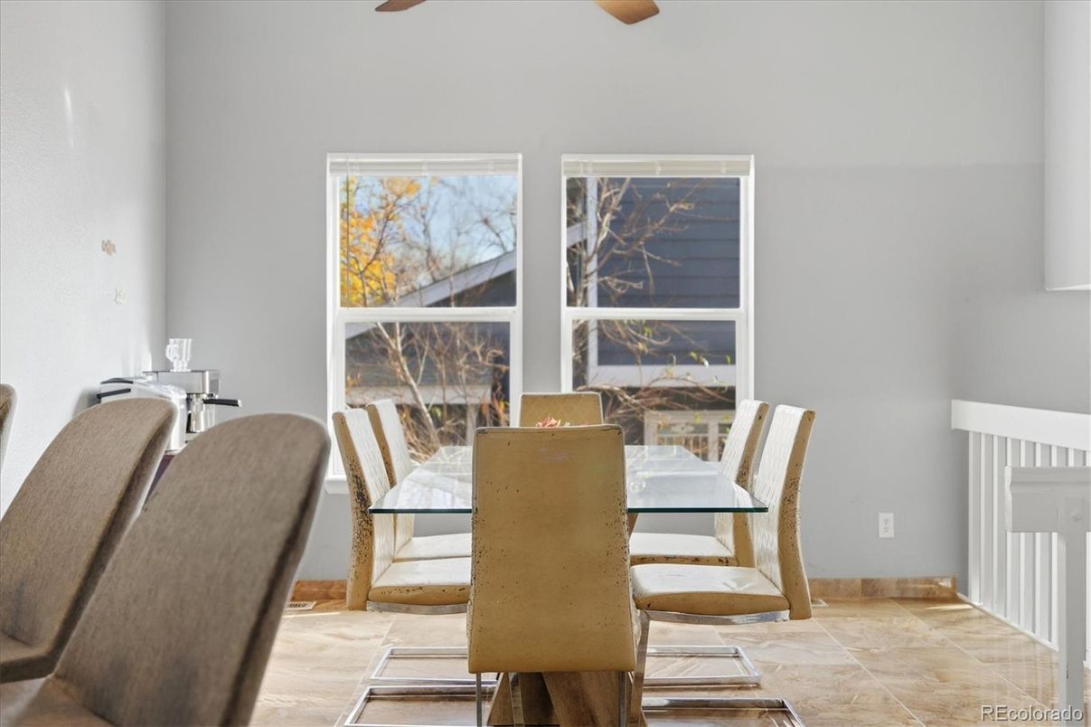 Dining room, Interior