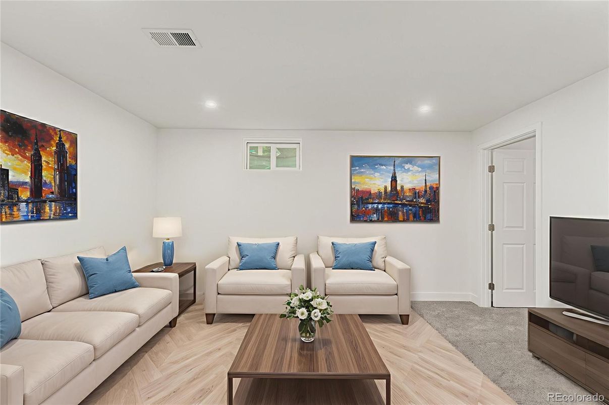 Interior, Living room, Recessed Lighting, Wood Texture Flooring