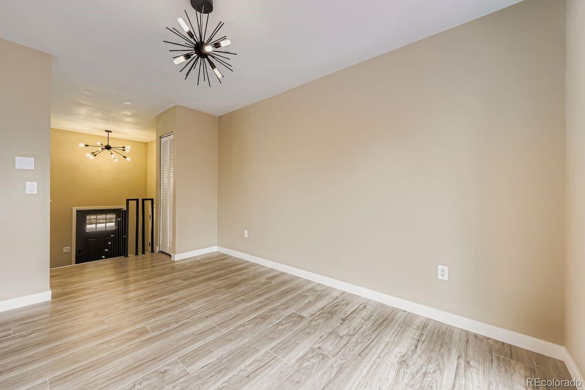 Empty room, Interior, Pendant Lights, Recessed Lighting, Wood Texture Flooring