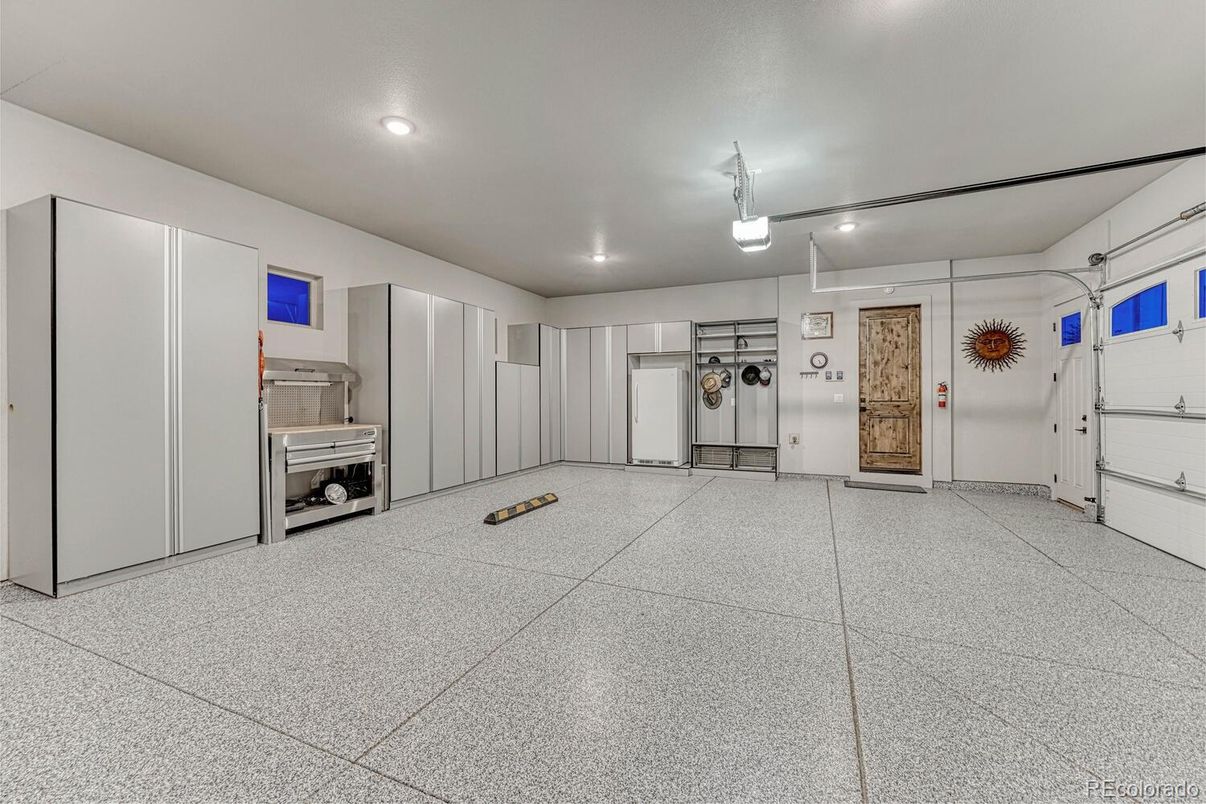 Interior, Recessed Lighting