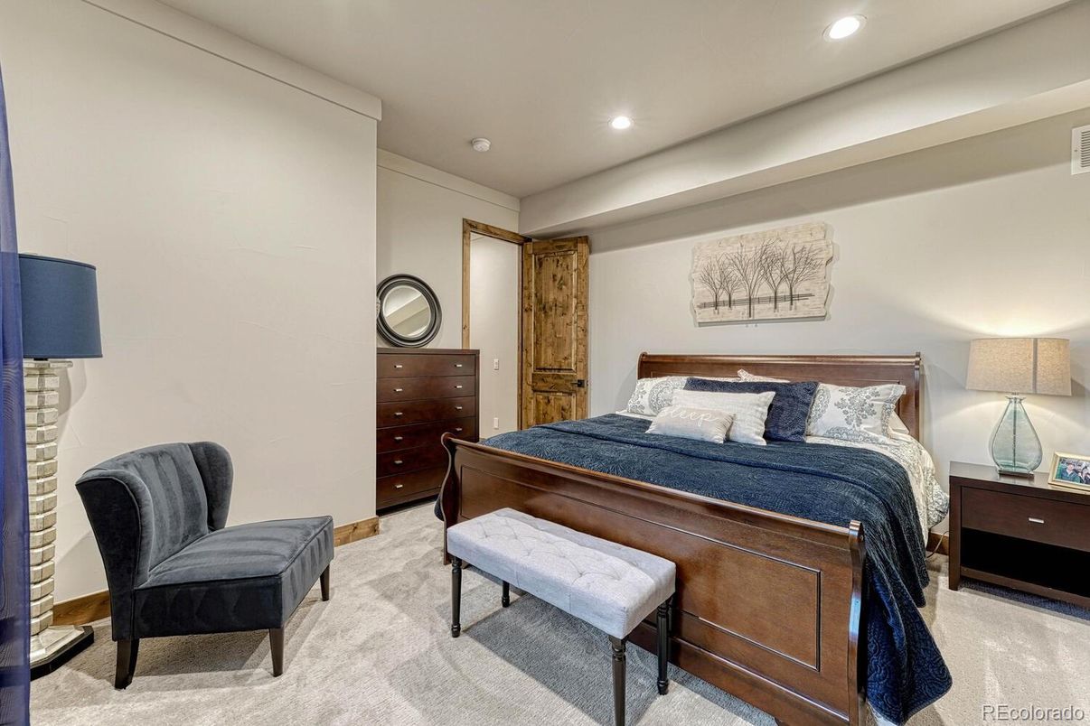 Bedroom, Interior, Recessed Lighting