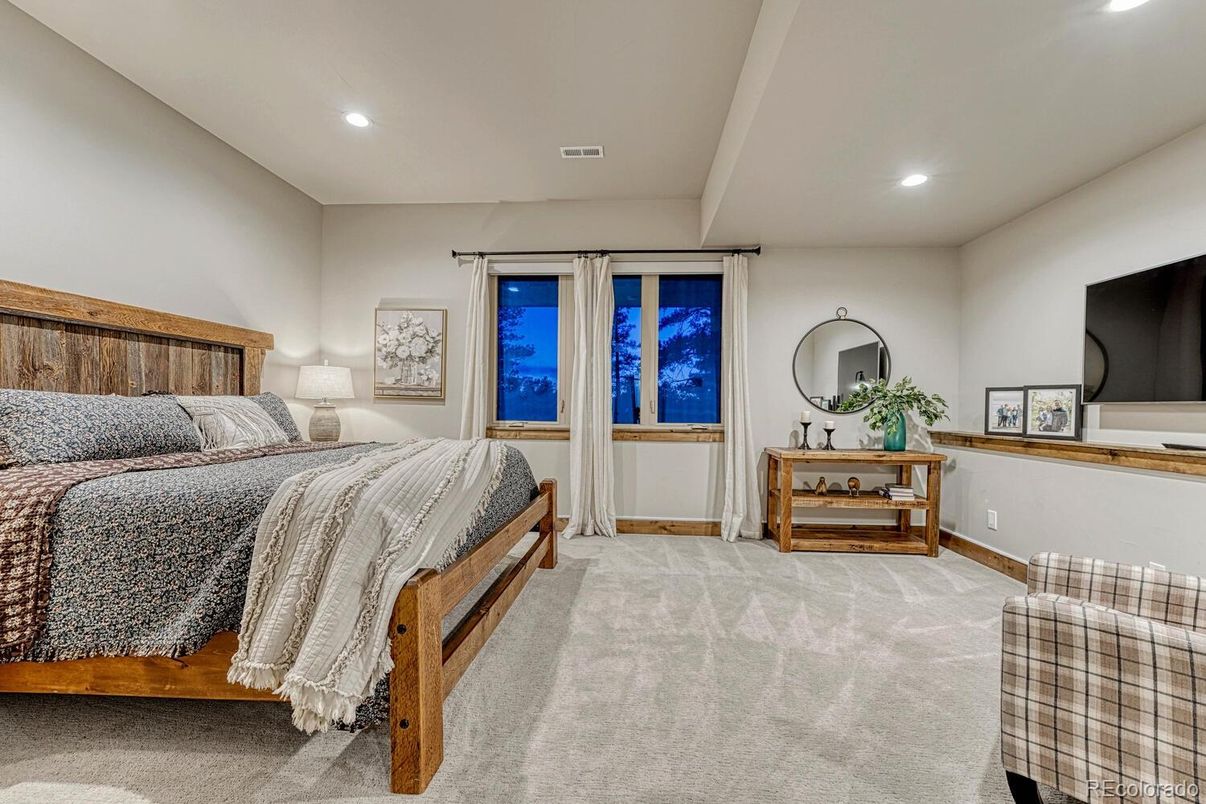 Bedroom, Interior, Recessed Lighting