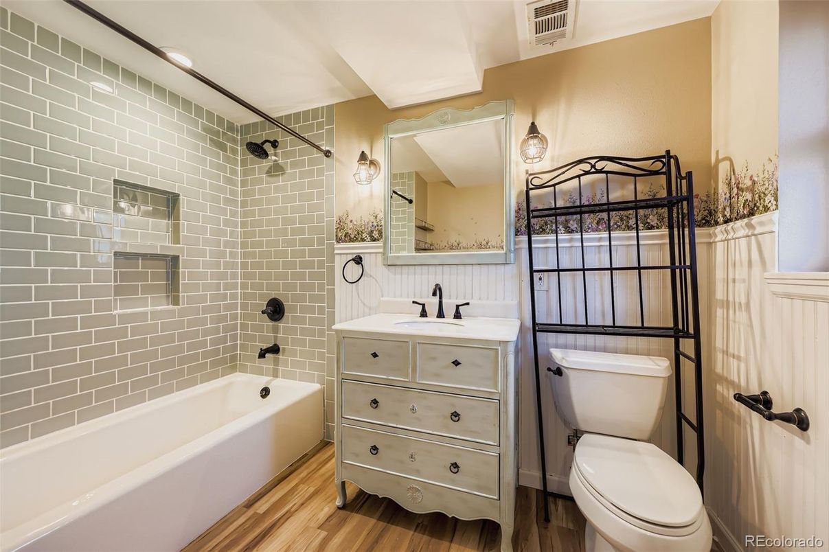 Bathroom, Dual Sink Vanities, Interior, Wood Texture Flooring