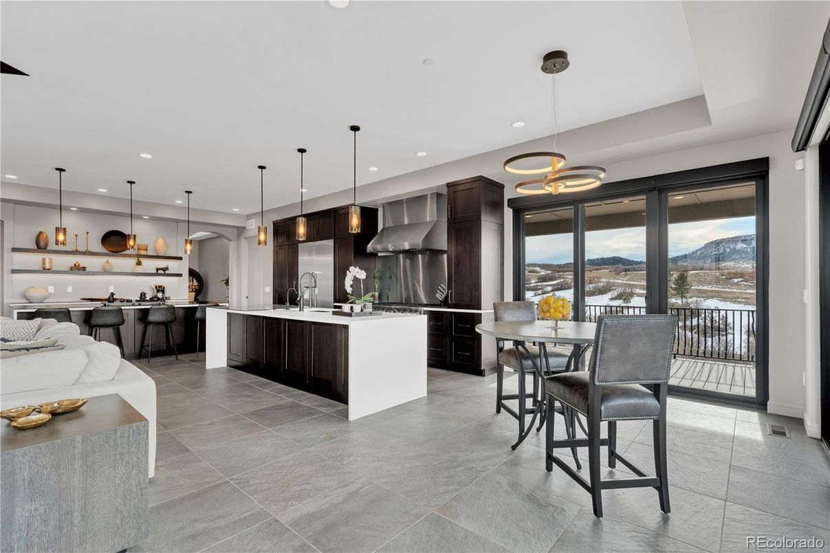 Dining room, Interior, Kitchen, Pendant Lights, Recessed Lighting, Stainless Steel Appliances, Water