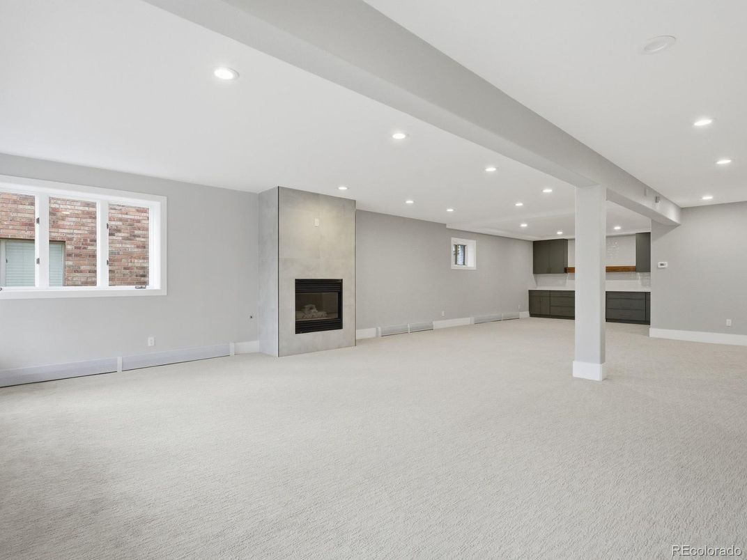 Empty room, Fireplace, Interior, Recessed Lighting