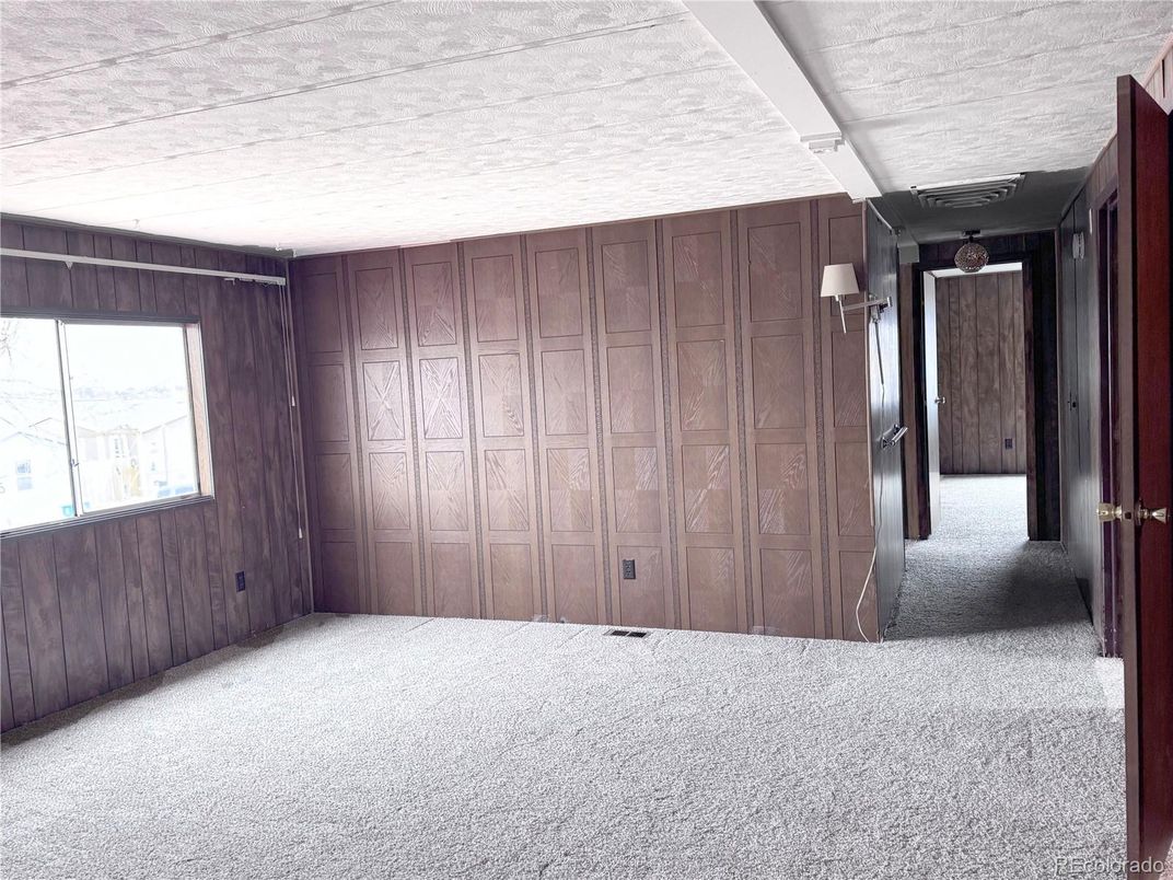 Empty room, Interior, Wooden Walls