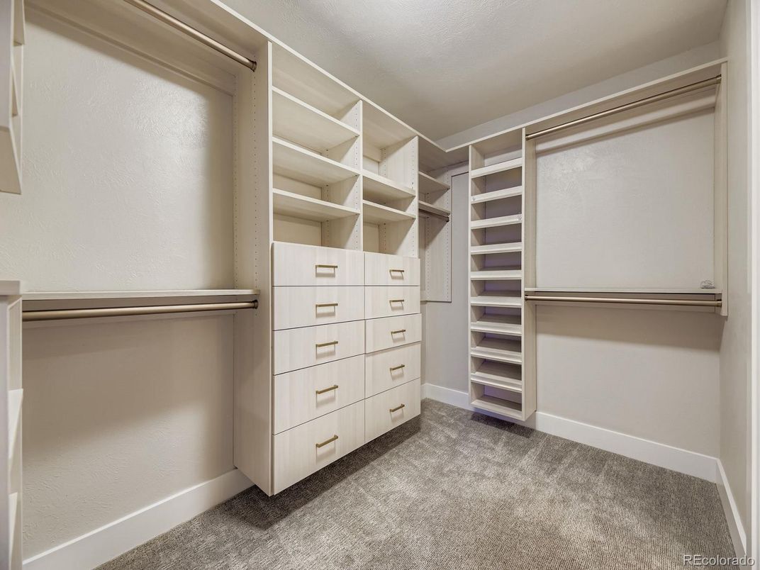 Interior, Walk-in Closets