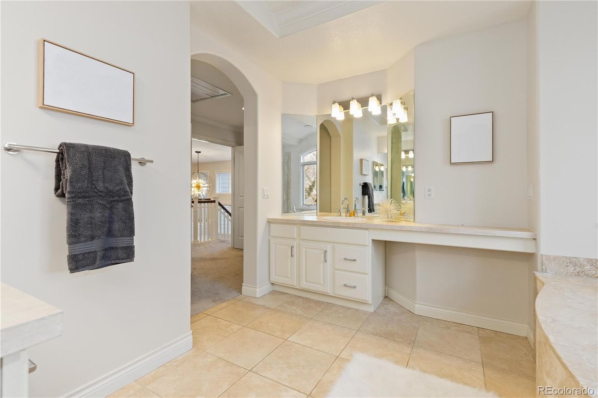Bathroom, Interior, Pendant Lights
