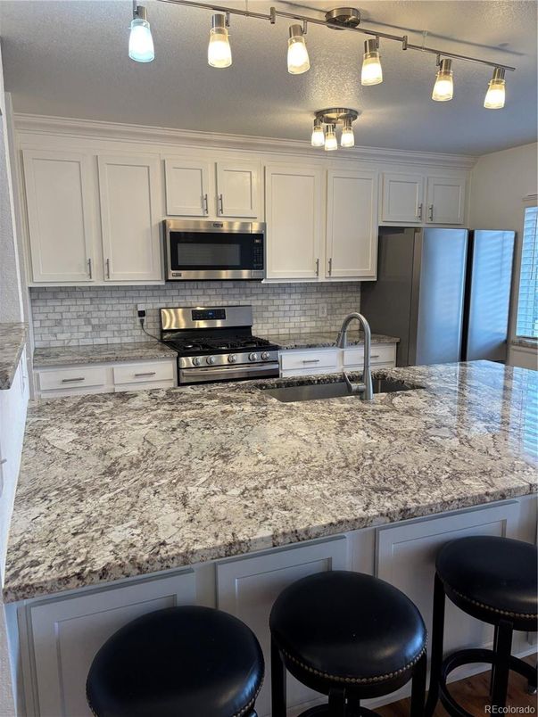Interior, Kitchen, Stainless Steel Appliances