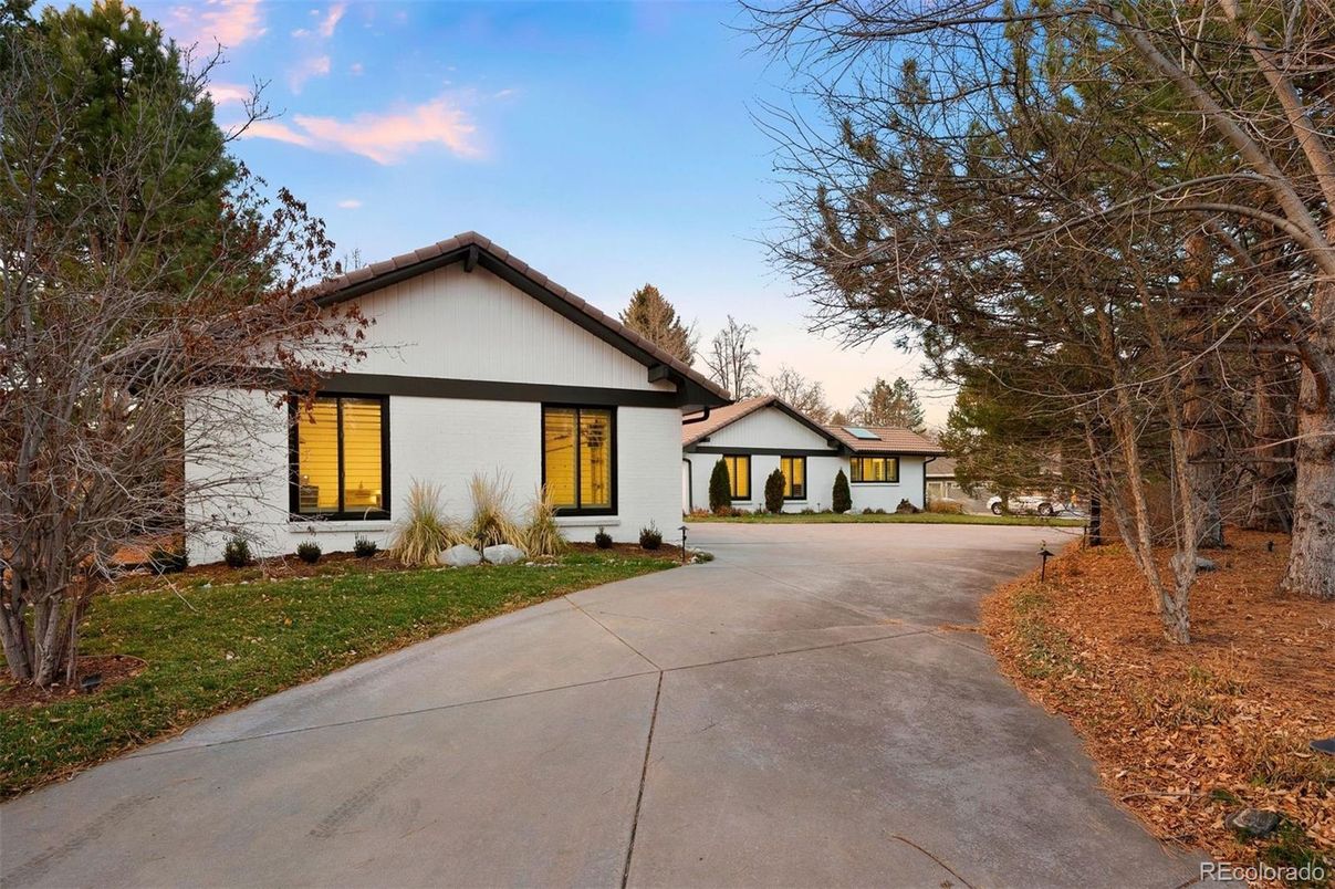 Backyard, Exterior, Facade, Farmhouse