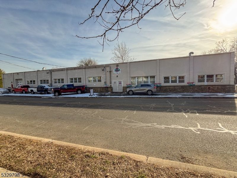 Exterior, Facade, Condo Building