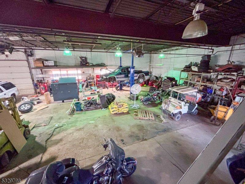 Garage, Interior