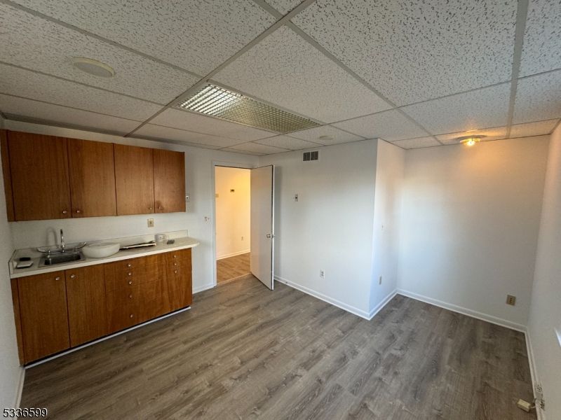 Empty room, Interior, Kitchen, Wood Texture Flooring