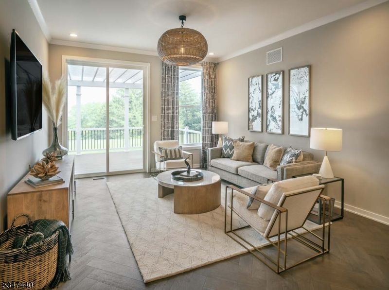 Interior, Living room, Pendant Lights, Recessed Lighting, Wood Texture Flooring