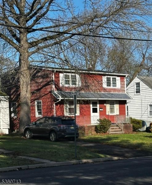 Exterior, Facade, Cape Cod