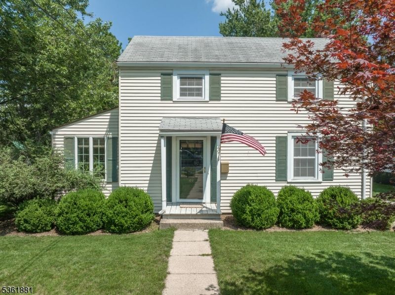 Exterior, Facade, Georgian