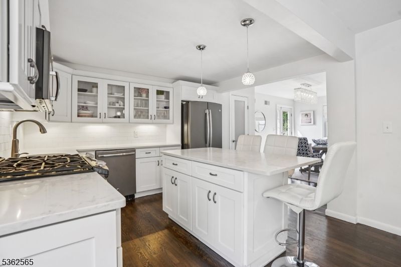 Dining room, Interior, Kitchen, Pendant Lights, Stainless Steel Appliances, Wood Texture Flooring