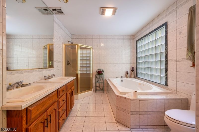 Bathroom, Dual Sink Vanities, Interior, Tile Countertops