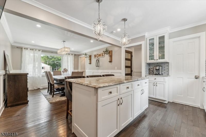 Chandelier, Dining room, Interior, Pendant Lights, Recessed Lighting, Wood Texture Flooring