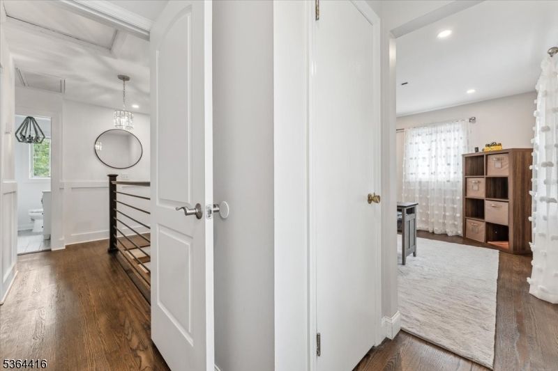 Interior, Pendant Lights, Recessed Lighting, Wood Texture Flooring