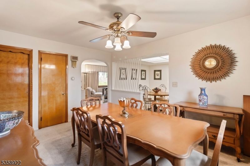 Dining room, Interior