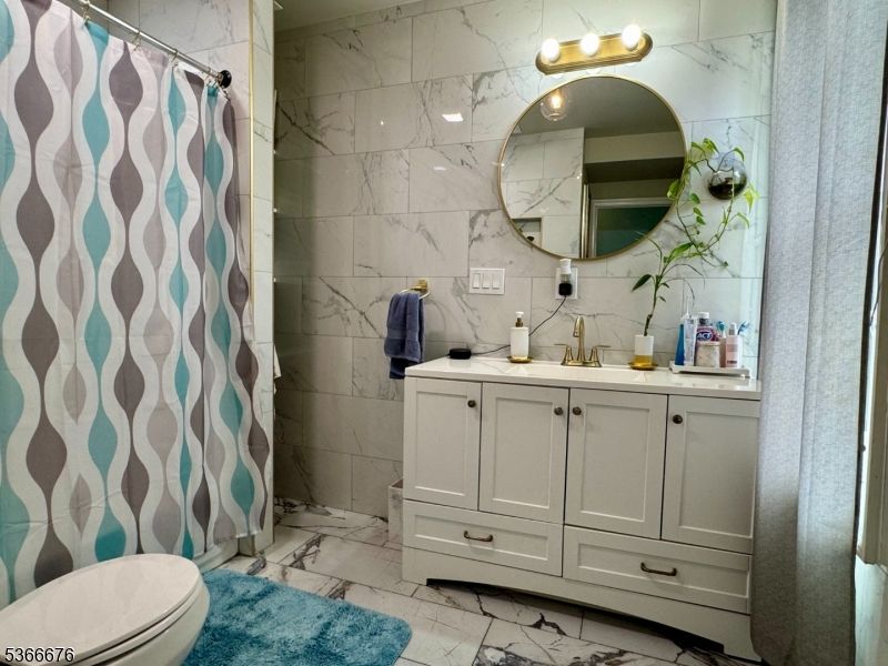 Bathroom, Interior, Marble Walls