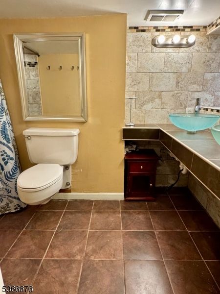 Bathroom, Interior, Stone Walls