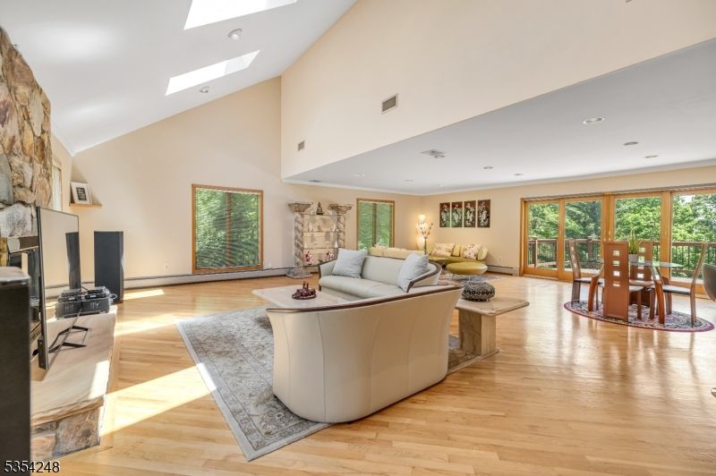 Dining room, Interior, Living room, Recessed Lighting, Wood Texture Flooring