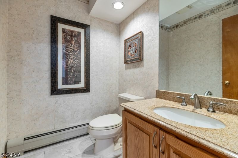 Bathroom, Interior, Marble, Recessed Lighting