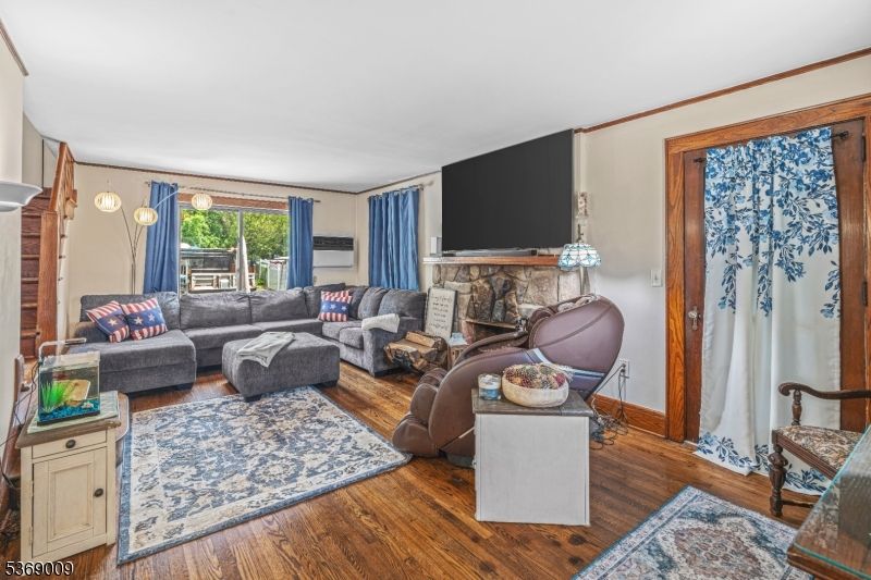 Fireplace, Interior, Living room, Pendant Lights, Wood Texture Flooring