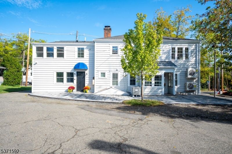 Backyard, Exterior, Facade, Georgian