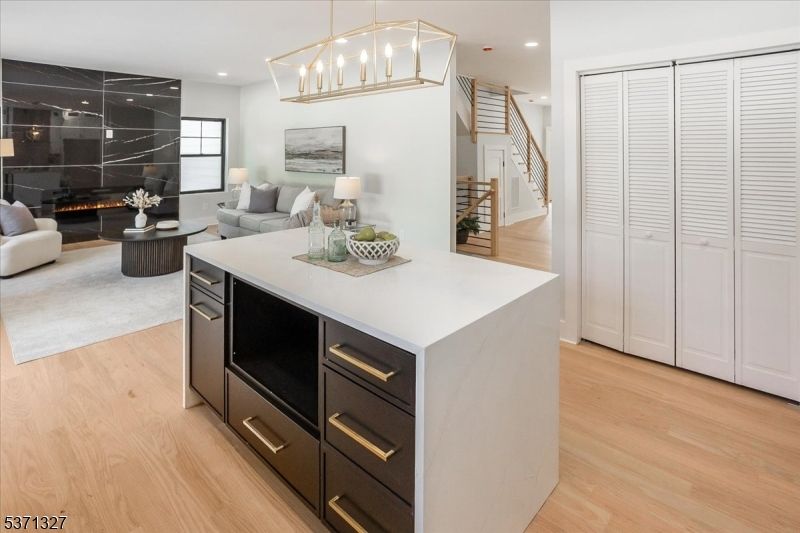 Interior, Kitchen, Living room, Pendant Lights, Recessed Lighting, Wood Texture Flooring