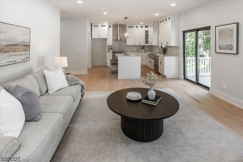 Interior, Kitchen, Living room, Pendant Lights, Recessed Lighting, Stainless Steel Appliances, Wood Texture Flooring