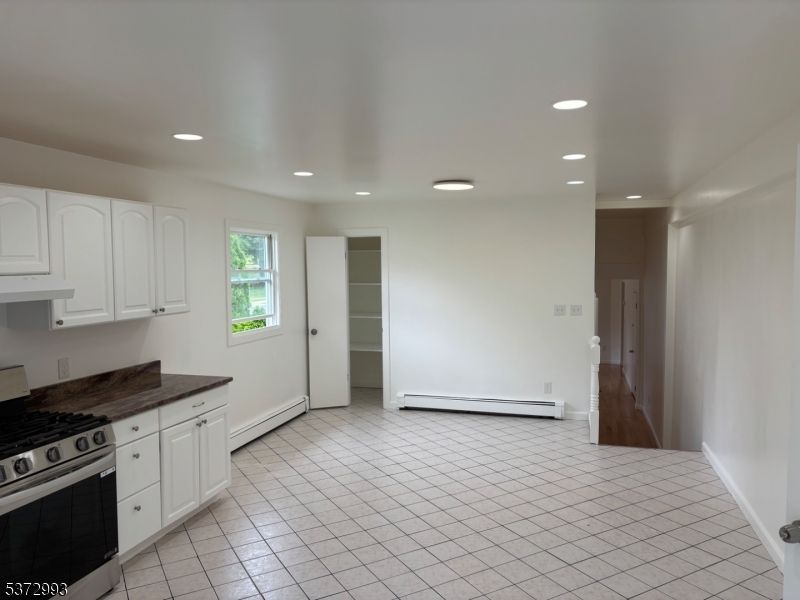 Empty room, Interior, Kitchen, Recessed Lighting