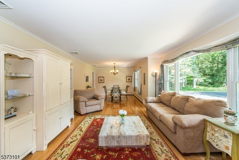 Chandelier, Dining room, Interior, Living room, Wood Texture Flooring