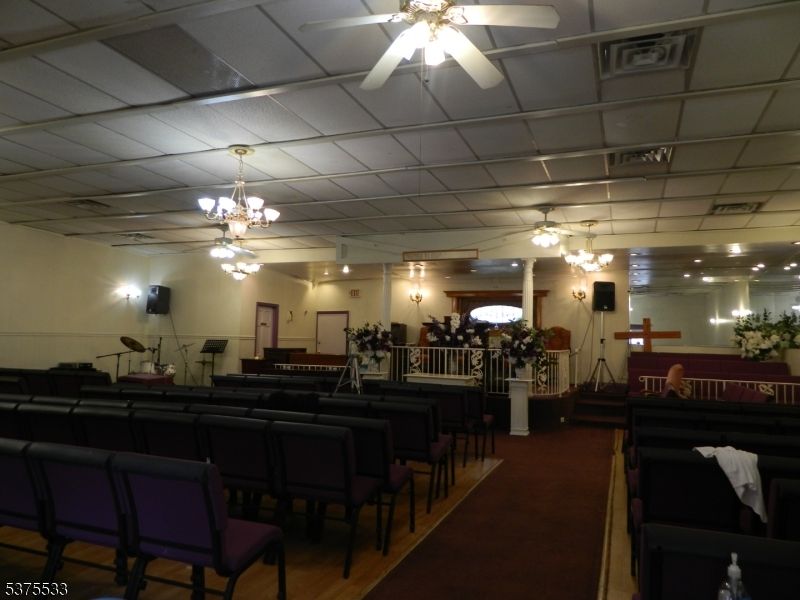 Chandelier, Interior