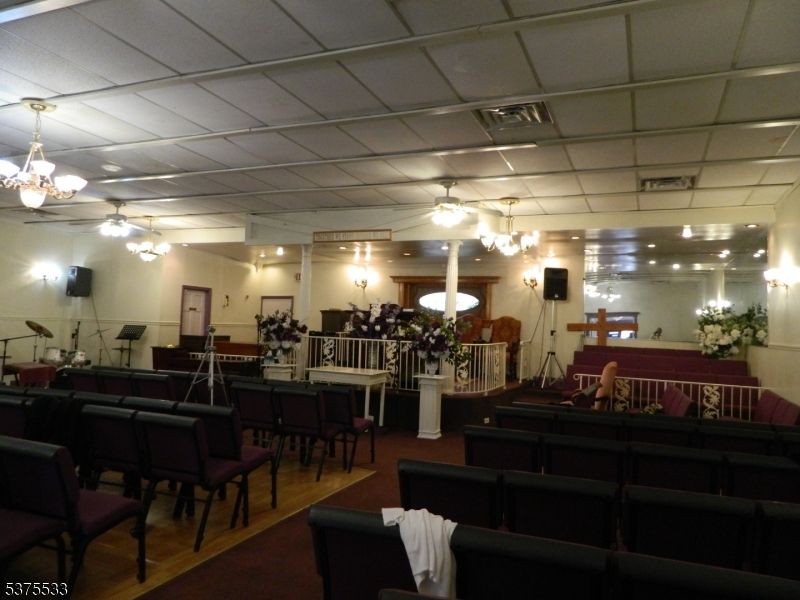 Chandelier, Dining room, Interior