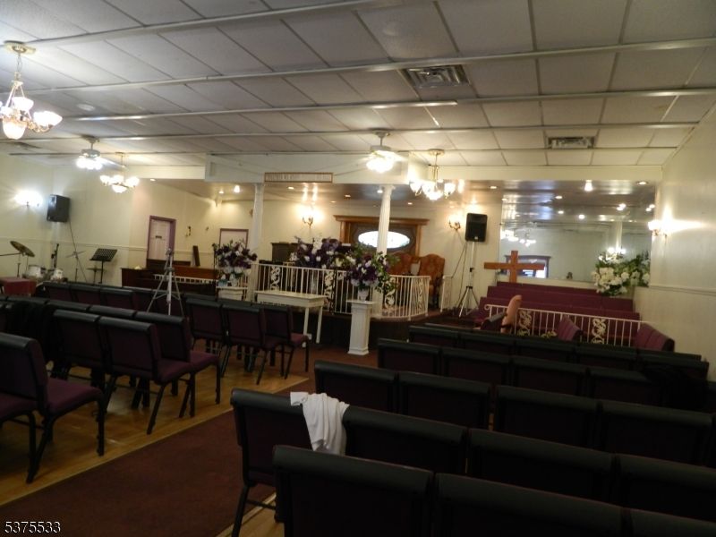 Chandelier, Dining room, Interior