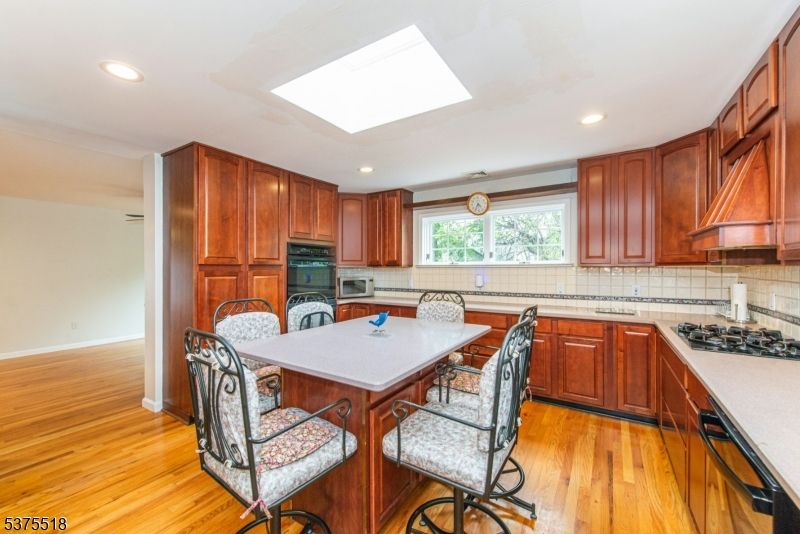 Dining room, Interior, Kitchen, Recessed Lighting, Wood Texture Flooring