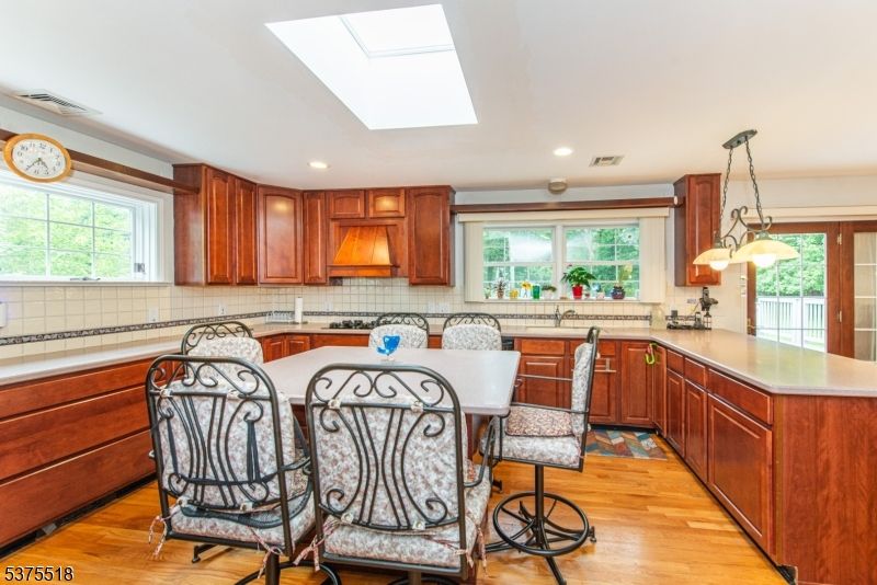 Dining room, Interior, Kitchen, Pendant Lights, Recessed Lighting, Wood Texture Flooring