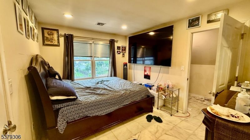 Bedroom, Interior, Marble, Recessed Lighting