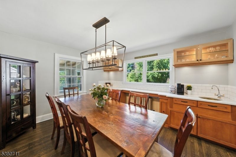 Chandelier, Dining room, Interior, Pendant Lights, Wood Texture Flooring