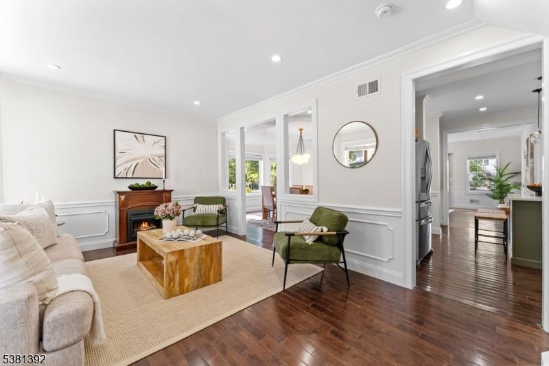 Fireplace, Interior, Living room, Pendant Lights, Recessed Lighting, Wood Texture Flooring