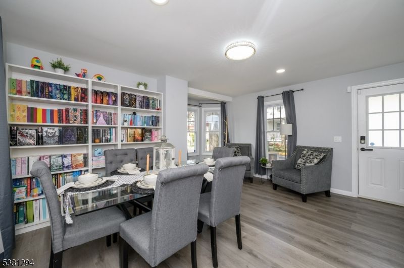 Dining room, Interior, Living room, Recessed Lighting, Wood Texture Flooring