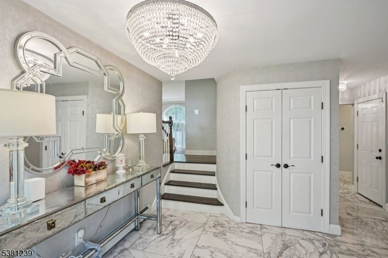 Chandelier, Interior, Marble