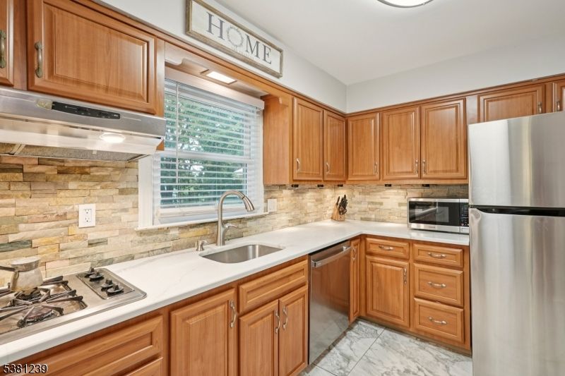 Interior, Kitchen, Marble, Stainless Steel Appliances